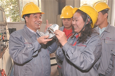 “傾家蕩產(chǎn)也要造出國產(chǎn)碳纖維” 連虧1...